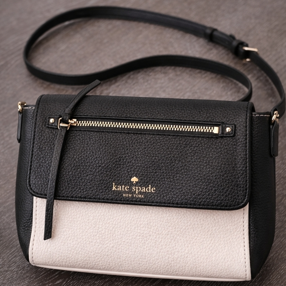 kate spade Black and Cream Pebbled Leather Crossbody Bag